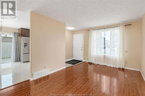 1667 Foster, Windsor, ON - Indoor Photo Showing Other Room