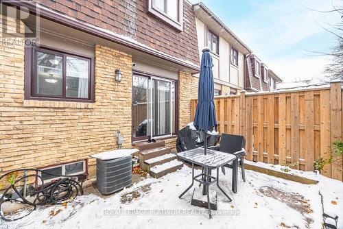 54 - 105 Hansen Road N, Brampton, ON - Outdoor With Exterior