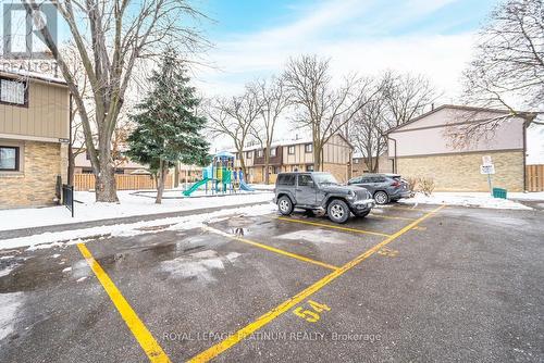 54 - 105 Hansen Road N, Brampton, ON - Outdoor