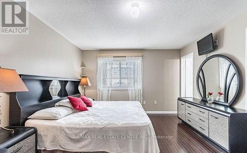 42 Livingston Road, Milton, ON - Indoor Photo Showing Bedroom