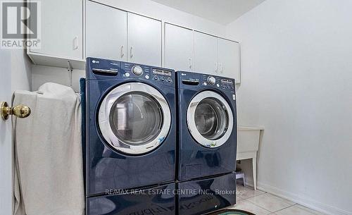 42 Livingston Road, Milton, ON - Indoor Photo Showing Laundry Room