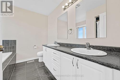 63 Todd Crescent, Southgate, ON - Indoor Photo Showing Bathroom