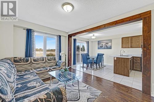 63 Todd Crescent, Southgate, ON - Indoor Photo Showing Living Room