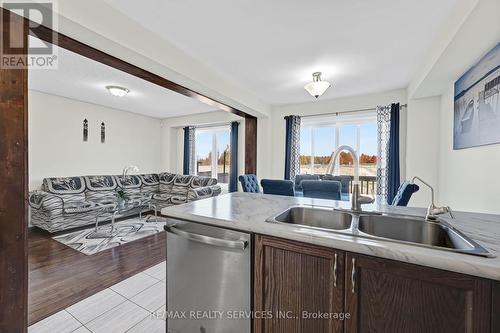 63 Todd Crescent, Southgate, ON - Indoor Photo Showing Kitchen With Double Sink