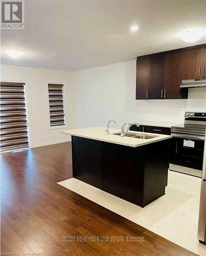 7 Pony Way, Kitchener, ON - Indoor Photo Showing Kitchen With Double Sink