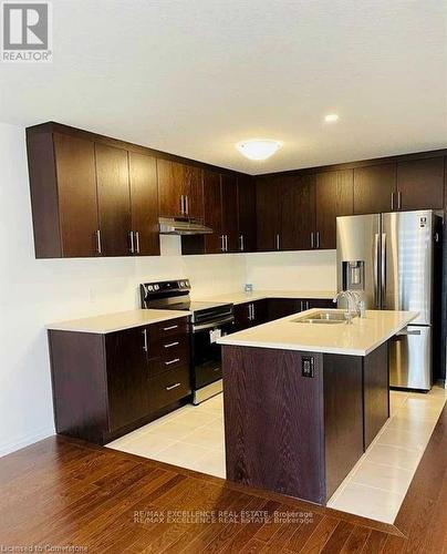 7 Pony Way, Kitchener, ON - Indoor Photo Showing Kitchen With Stainless Steel Kitchen