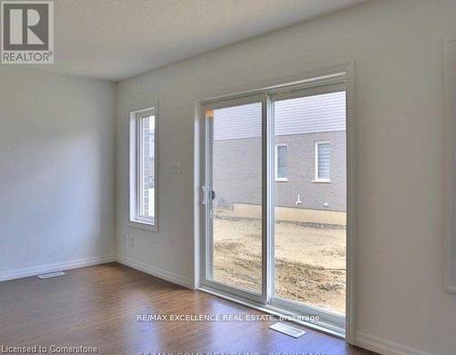 7 Pony Way, Kitchener, ON - Indoor Photo Showing Other Room