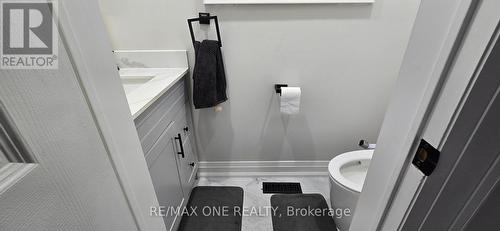 Main - 26 Elmpark Court, Richmond Hill, ON - Indoor Photo Showing Bathroom