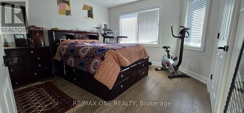 Main - 26 Elmpark Court, Richmond Hill, ON - Indoor Photo Showing Bedroom