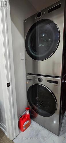 Main - 26 Elmpark Court, Richmond Hill, ON - Indoor Photo Showing Laundry Room