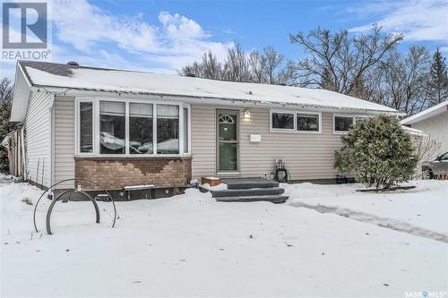 727 Shannon Road, Regina, SK - Outdoor