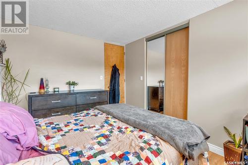 727 Shannon Road, Regina, SK - Indoor Photo Showing Bedroom