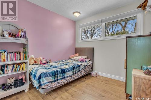 727 Shannon Road, Regina, SK - Indoor Photo Showing Bedroom