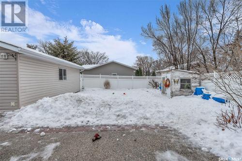 727 Shannon Road, Regina, SK - Outdoor