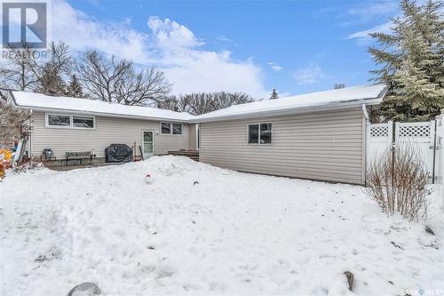 727 Shannon Road, Regina, SK - Outdoor