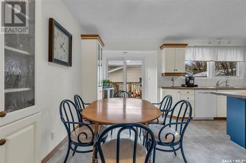 727 Shannon Road, Regina, SK - Indoor Photo Showing Dining Room