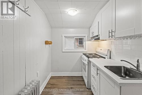 92 Empire Street, Welland (773 - Lincoln/Crowland), ON - Indoor Photo Showing Kitchen