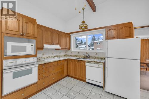 29 Lipstan Avenue, Ottawa, ON - Indoor Photo Showing Kitchen