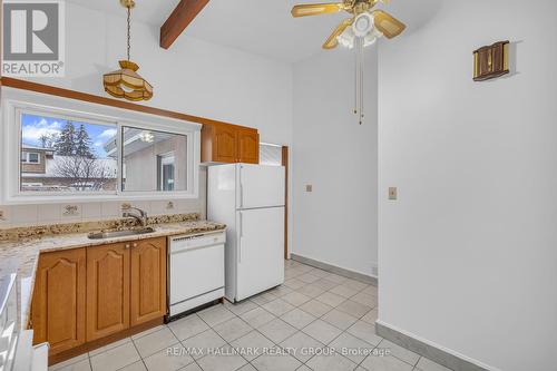 29 Lipstan Avenue, Ottawa, ON - Indoor Photo Showing Kitchen