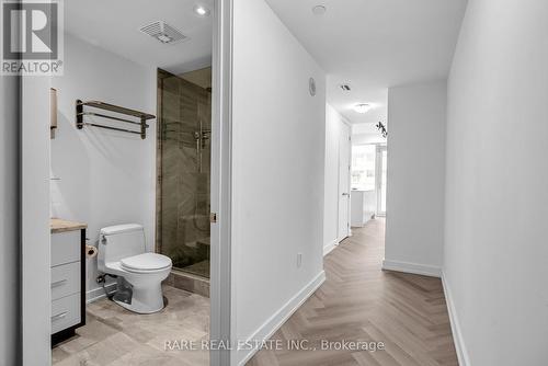 1002 - 111 Champagne Avenue, Ottawa, ON - Indoor Photo Showing Bathroom