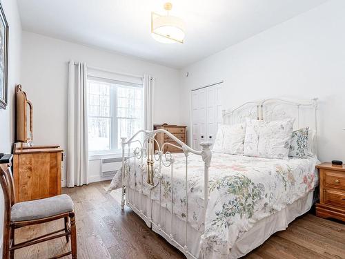 Chambre Ã Â coucher - 61 Ch. Bonnaly, Orford, QC - Indoor Photo Showing Bedroom