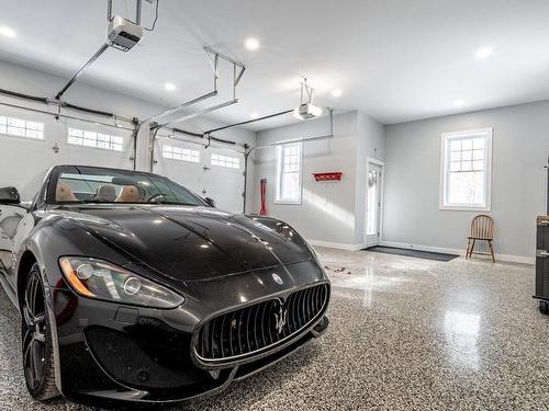 Garage - 61 Ch. Bonnaly, Orford, QC - Indoor Photo Showing Garage