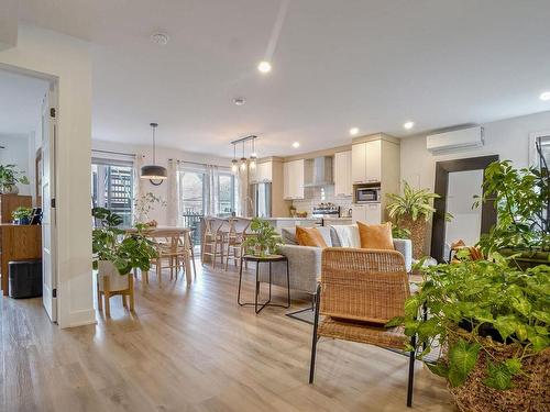 Vue d'ensemble - 430  - 434 Rue Rougemont, Longueuil (Le Vieux-Longueuil), QC - Indoor Photo Showing Living Room