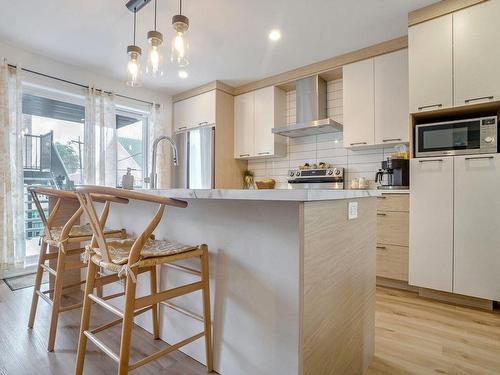 Cuisine - 430  - 434 Rue Rougemont, Longueuil (Le Vieux-Longueuil), QC - Indoor Photo Showing Kitchen With Upgraded Kitchen