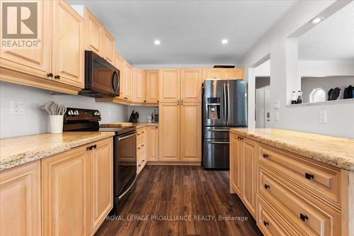 28 Wayne Crescent, Quinte West, ON - Indoor Photo Showing Kitchen