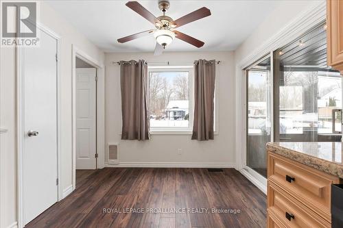 28 Wayne Crescent, Quinte West, ON - Indoor Photo Showing Other Room