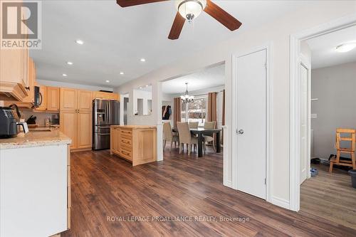 28 Wayne Crescent, Quinte West, ON - Indoor Photo Showing Kitchen