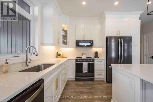 14 Mackenzie John Crescent, Brighton, ON - Indoor Photo Showing Kitchen With Upgraded Kitchen