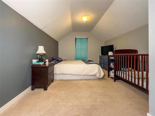 317 Dennis Street, Brandon, MB - Indoor Photo Showing Bedroom