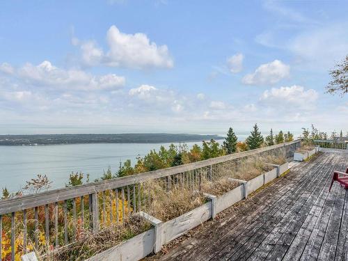 Terrasse - Rue De La Corniche, Baie-Saint-Paul, QC 