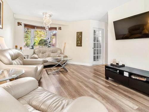 Salon - 233 Rue Autumn, Dollard-Des-Ormeaux, QC - Indoor Photo Showing Living Room