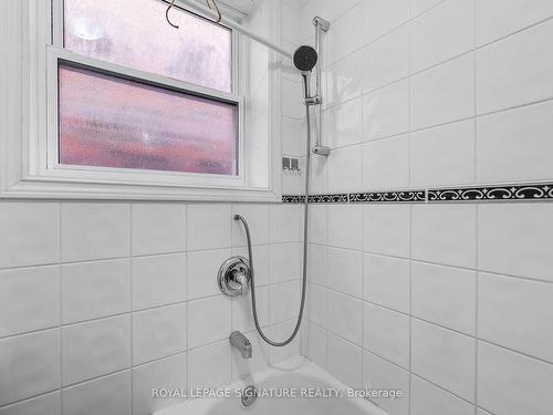 172 Sheridan Ave, Toronto, ON - Indoor Photo Showing Bathroom