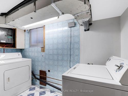 172 Sheridan Ave, Toronto, ON - Indoor Photo Showing Laundry Room