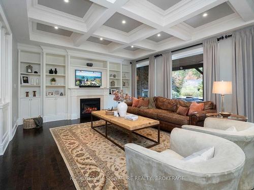 52 Grayfield Dr, Whitchurch-Stouffville, ON - Indoor Photo Showing Living Room With Fireplace