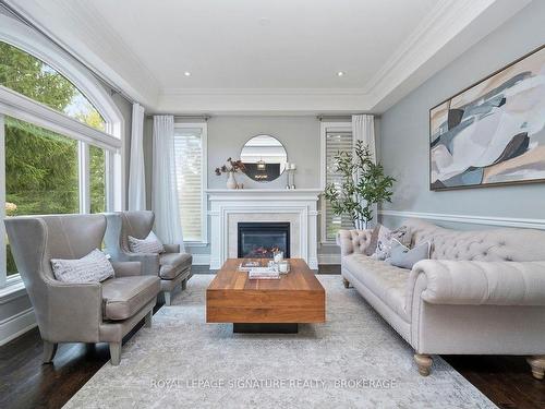 52 Grayfield Dr, Whitchurch-Stouffville, ON - Indoor Photo Showing Living Room With Fireplace