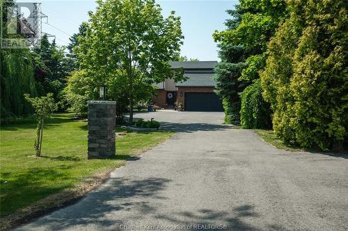 9525 River Line, Chatham, ON - Outdoor