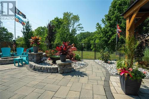 9525 River Line, Chatham, ON - Outdoor With Deck Patio Veranda