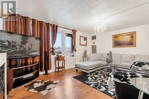 514 - 1599 Lassiter Terrace, Ottawa, ON - Indoor Photo Showing Living Room