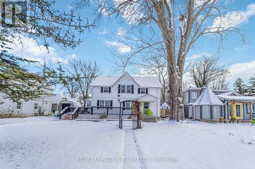 368 Ridgeway Road, Fort Erie (337 - Crystal Beach), ON - Outdoor With Facade