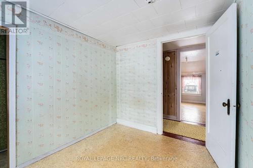 368 Ridgeway Road, Fort Erie (337 - Crystal Beach), ON - Indoor Photo Showing Other Room