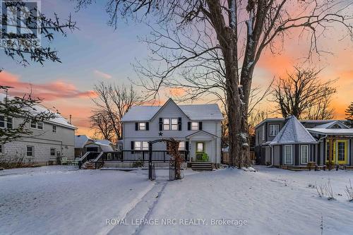 368 Ridgeway Road, Fort Erie (337 - Crystal Beach), ON - Outdoor With Facade