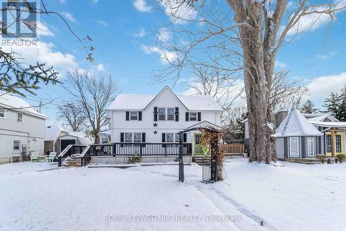 368 Ridgeway Road, Fort Erie (337 - Crystal Beach), ON - Outdoor With Facade