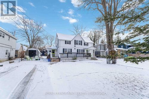 368 Ridgeway Road, Fort Erie (337 - Crystal Beach), ON - Outdoor With Facade