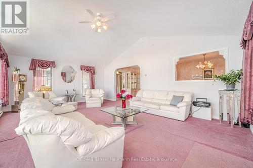 104 Dumbarton Street, Guelph (Waverley), ON - Indoor Photo Showing Living Room