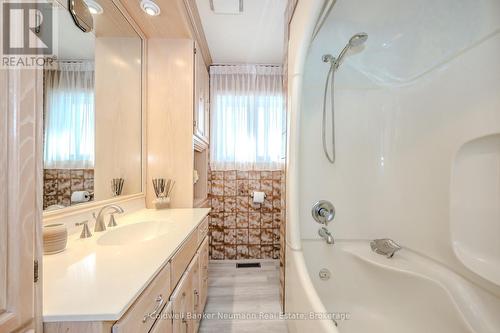 104 Dumbarton Street, Guelph (Waverley), ON - Indoor Photo Showing Bathroom