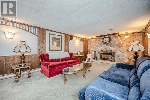 104 Dumbarton Street, Guelph (Waverley), ON - Indoor Photo Showing Living Room With Fireplace